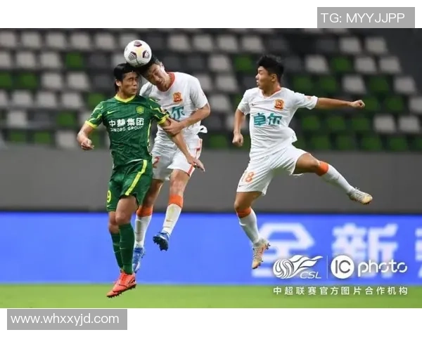 武汉队与中赫北京队激战正酣谁能在这场较量中笑到最后